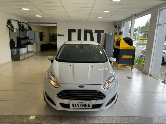 FORD FIESTA 1.6 TITANIUM HATCH 16V FLEX 4P POWERSHIFT FORD FIESTA 1.6 TITANIUM HATCH 16V FLEX 4P POWERSHIFT